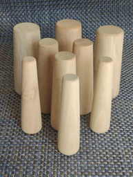 [10103] WOODEN PINS 9 PIECES (3 DIFFERENT SIZES)