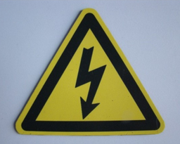 [OUM443] MAGNET DANGER ELECTRIQUE 10X10cm